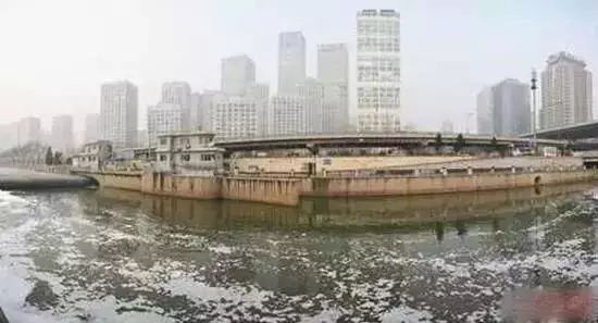 看看您家用的水管，是不銹鋼水管太貴，還是家人的健康不值得投資？